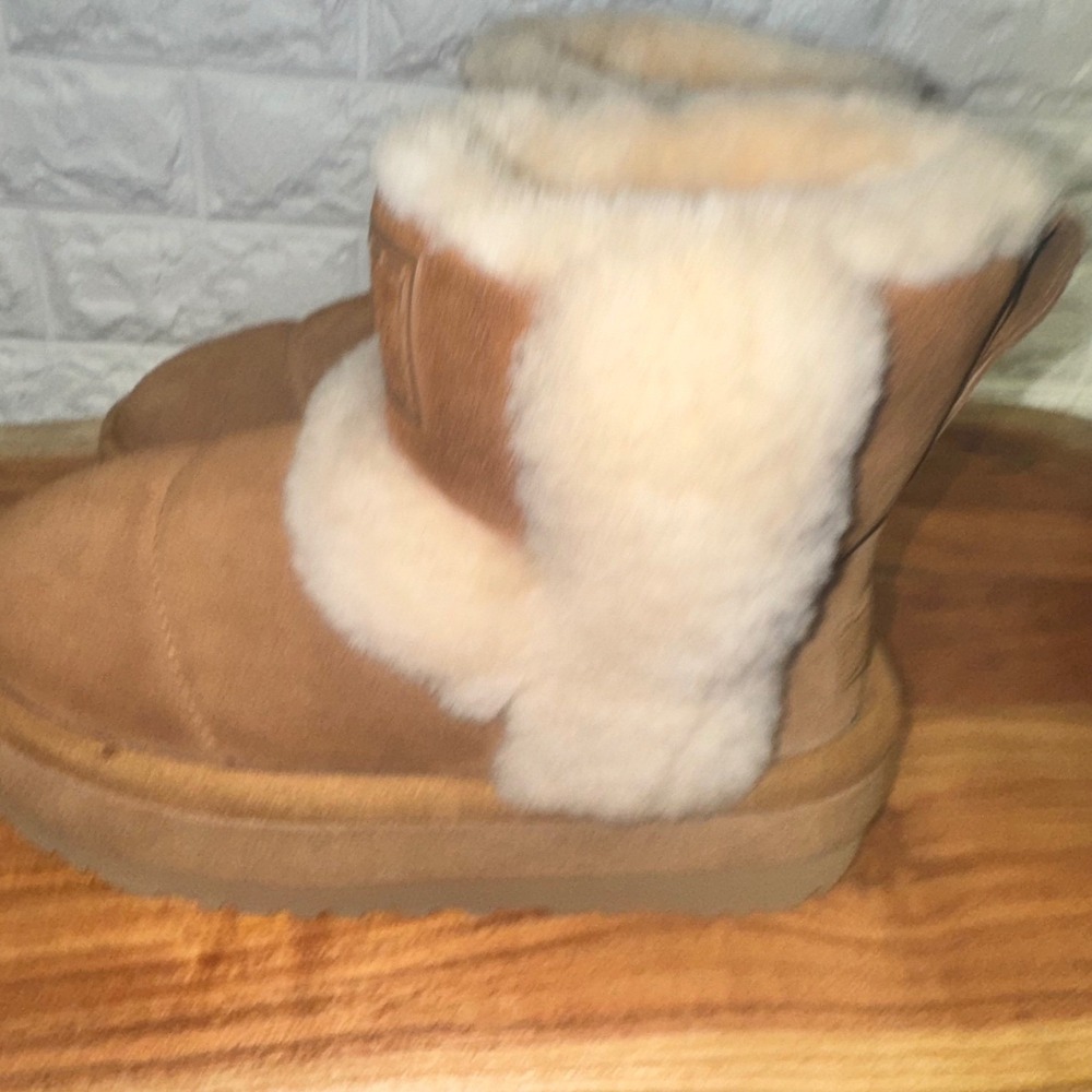 UGG Classic Ultra Mini Platform Chestnut Suede Boots 1144046‎ Womens Size 7 - Picture 4 of 7